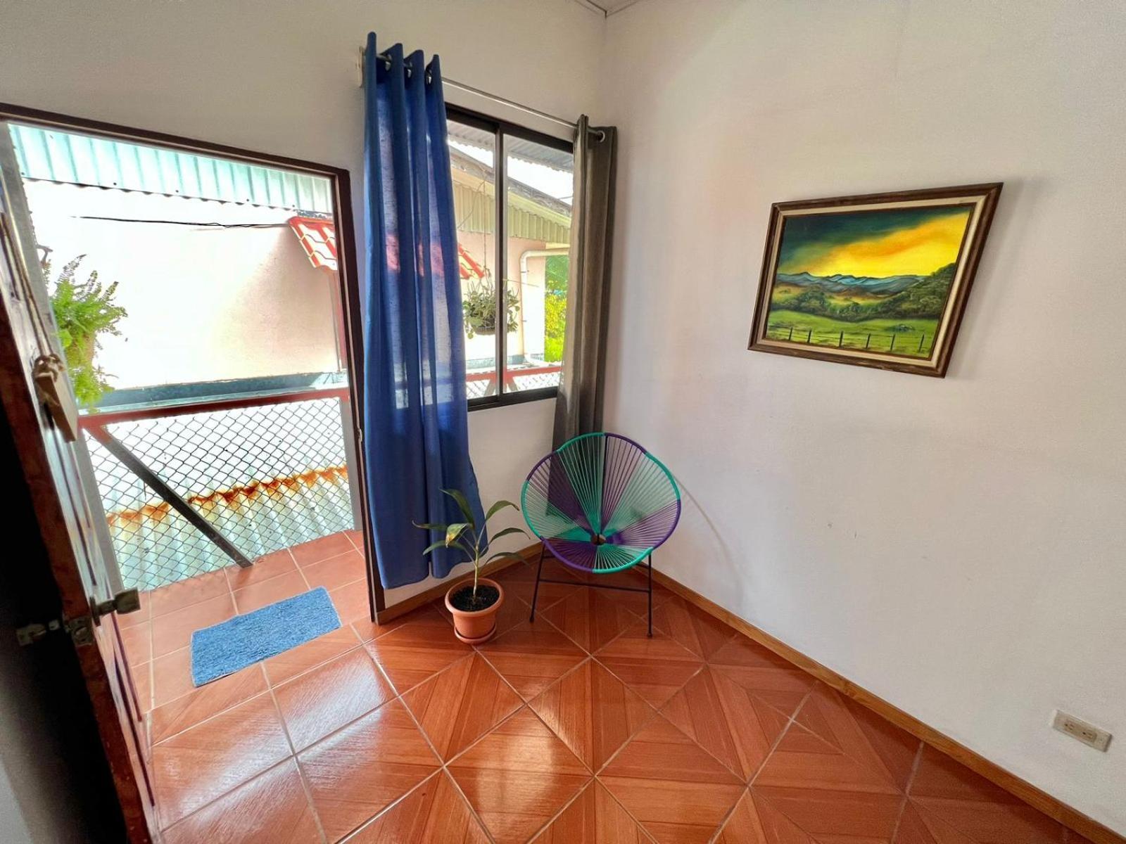 Mochis Appartement Quepos Buitenkant foto