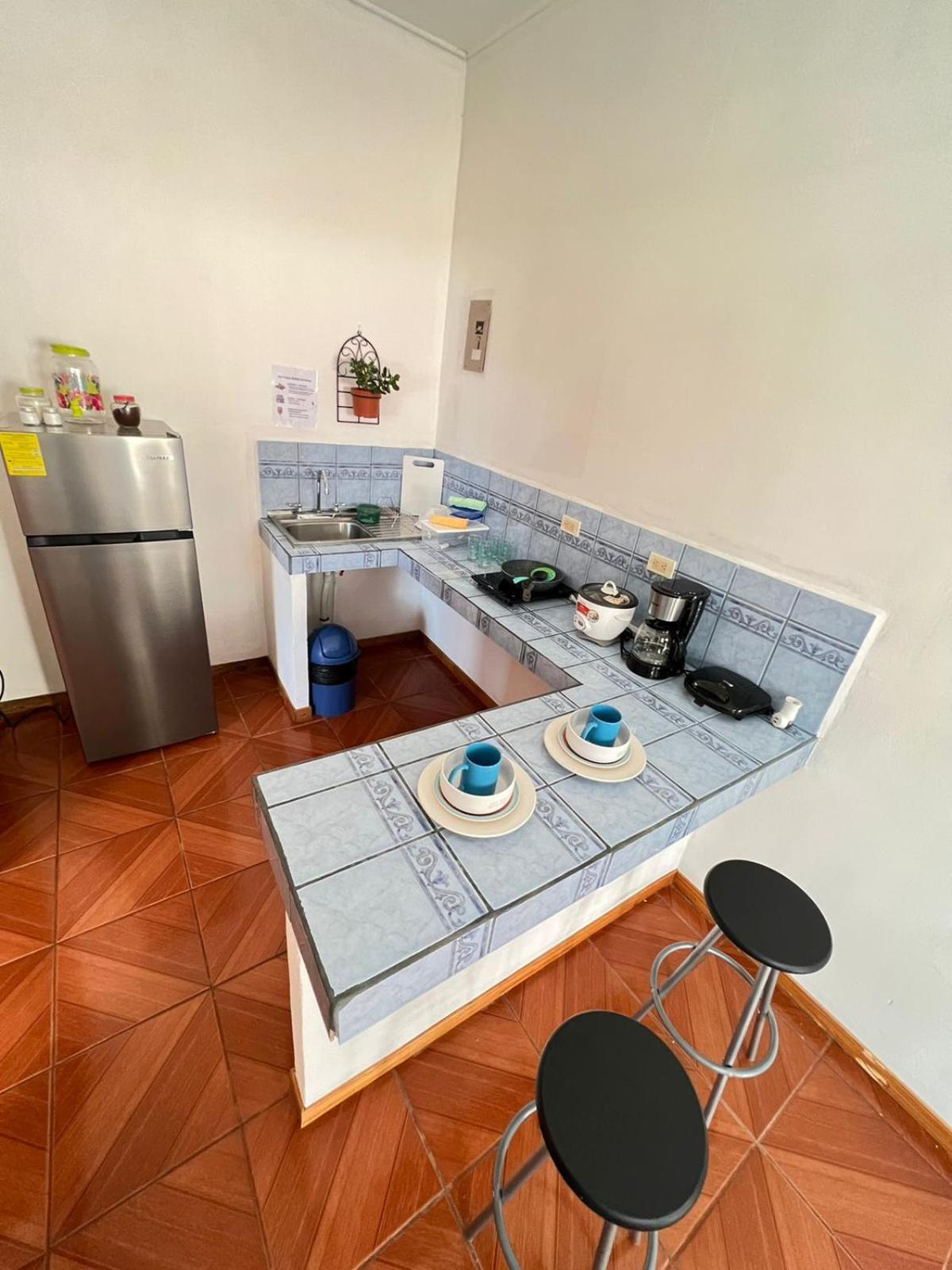 Mochis Appartement Quepos Buitenkant foto