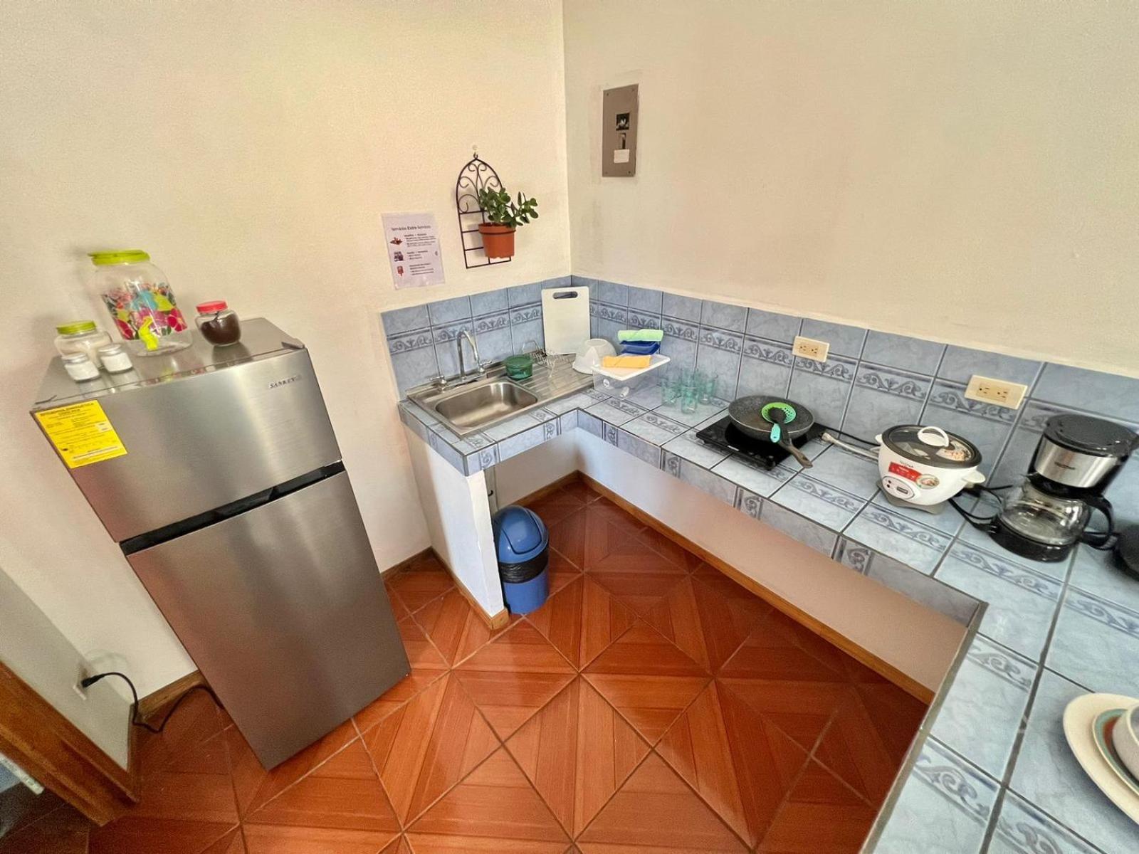 Mochis Appartement Quepos Buitenkant foto