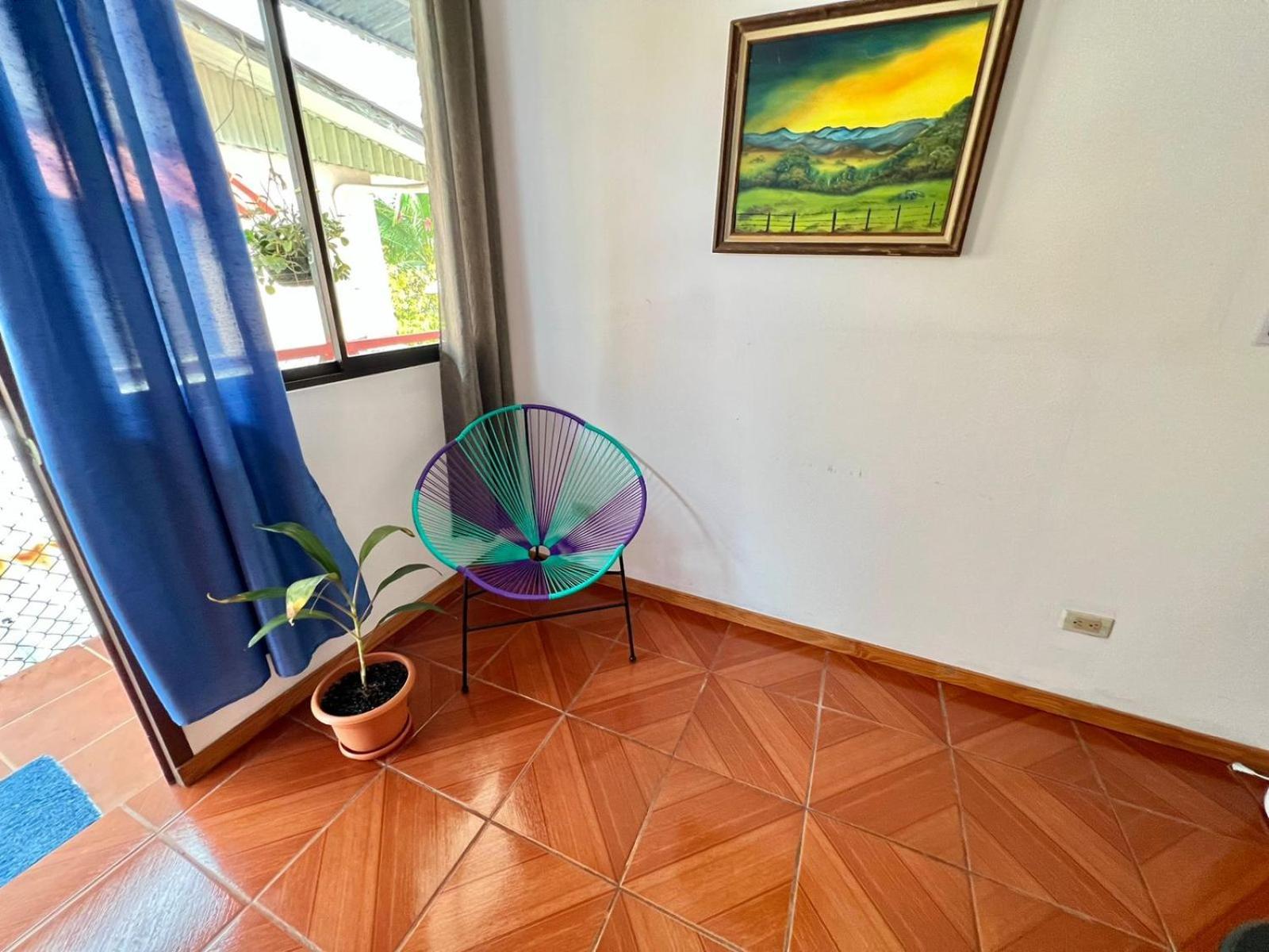 Mochis Appartement Quepos Buitenkant foto