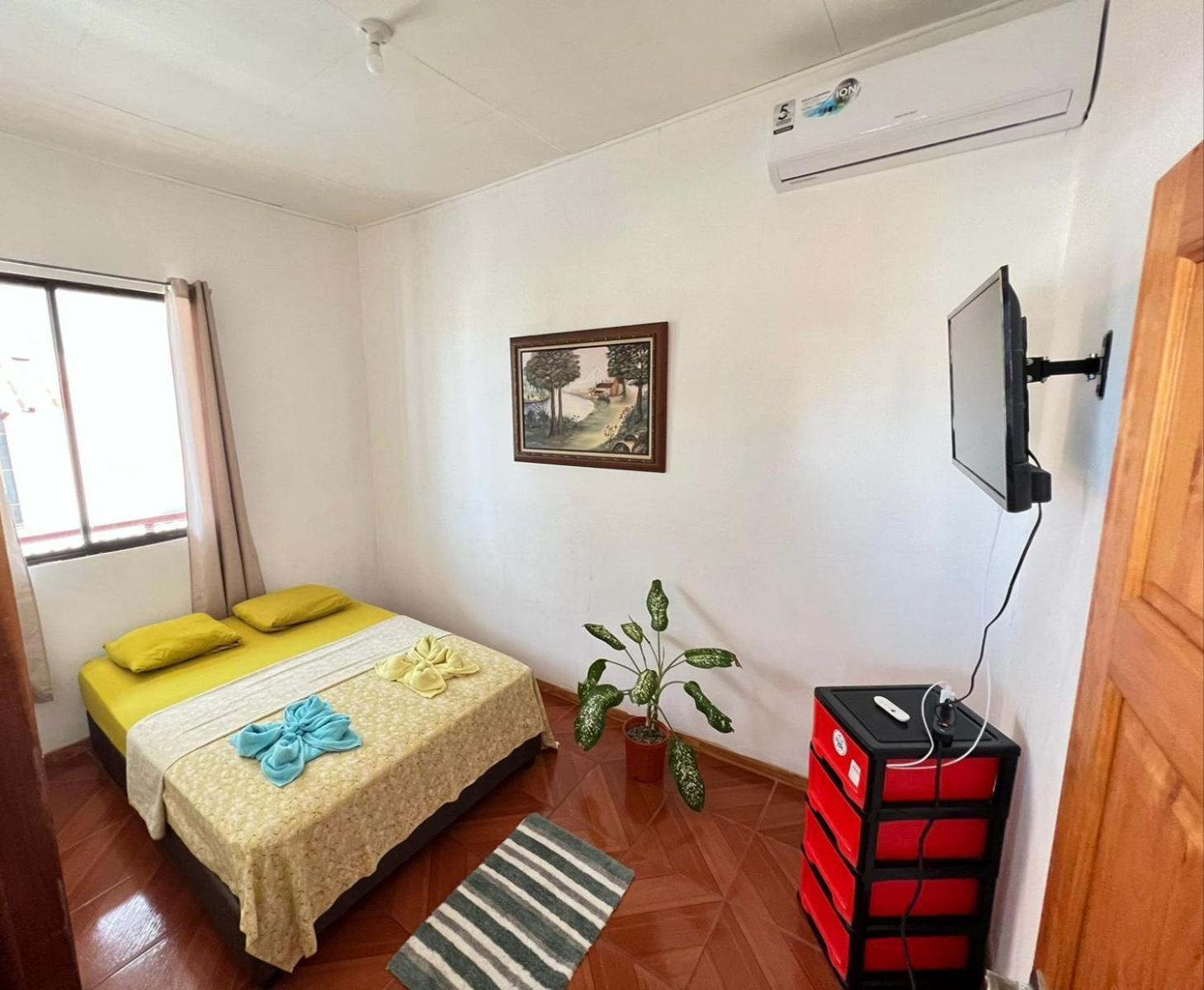 Mochis Appartement Quepos Buitenkant foto