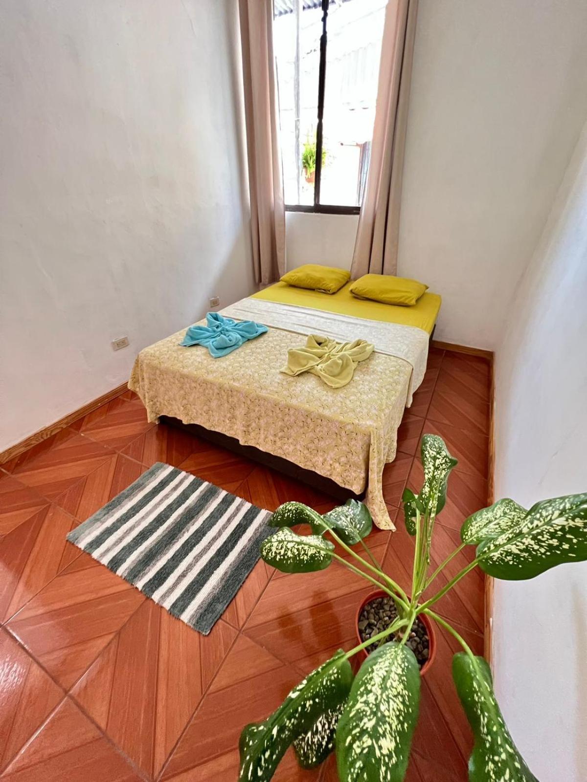 Mochis Appartement Quepos Buitenkant foto