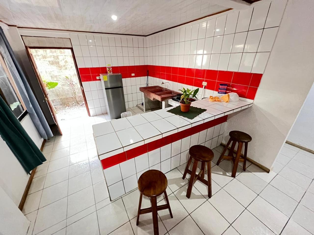 Mochis Appartement Quepos Kamer foto